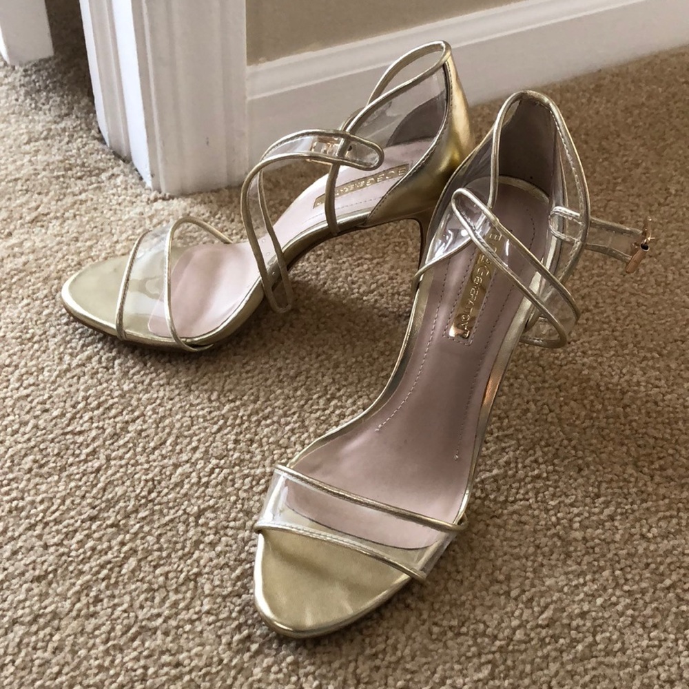 BCBGeneration Gold Pumps